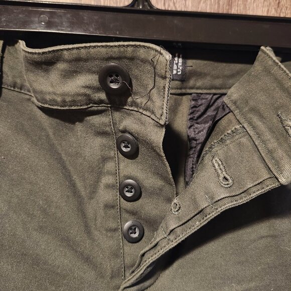 ASOS Design Slim fit chinos in Olive Green/Khaki - Picture 3 of 8